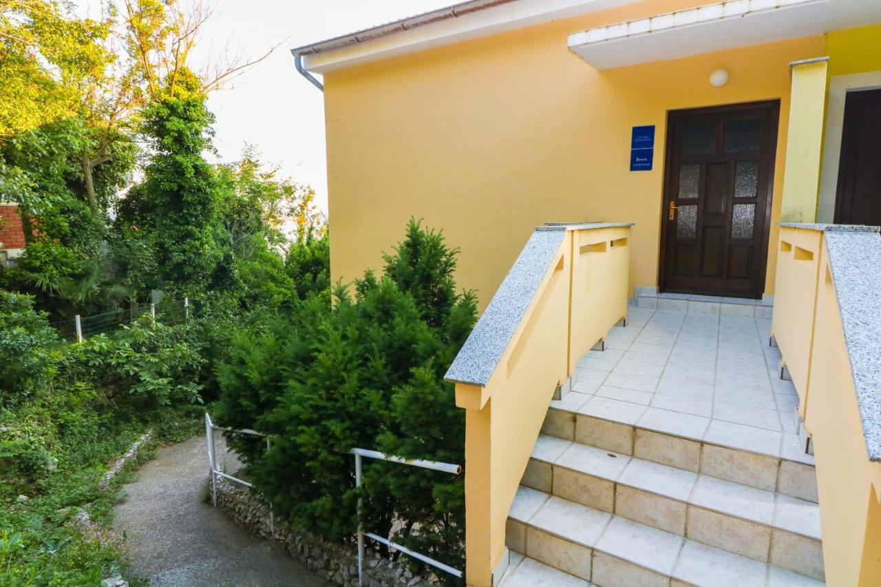 Apartments Ines Baska  Exterior photo