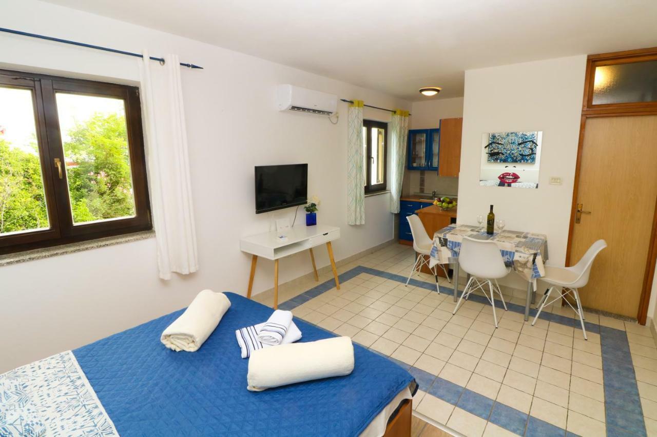 Apartments Ines Baska  Exterior photo